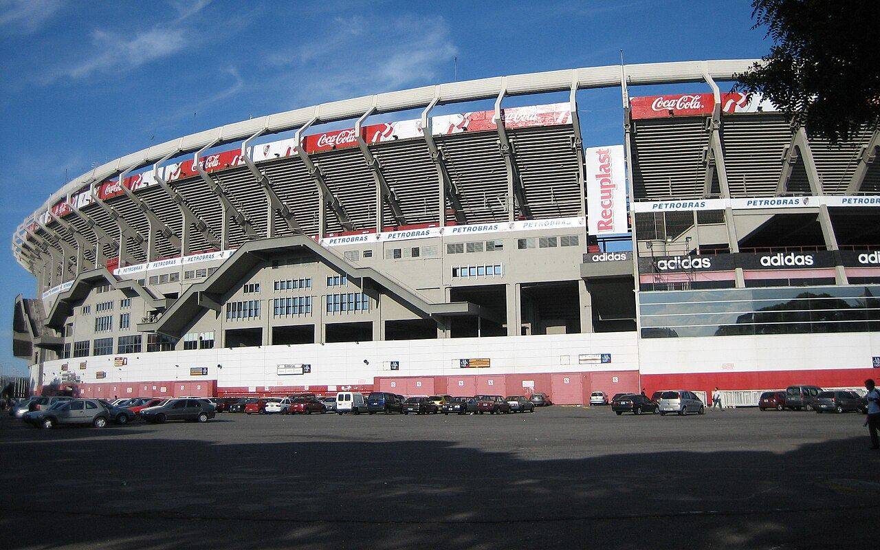 Vista exterior del estadio Monumental de River Plate, en Buenos Aires.