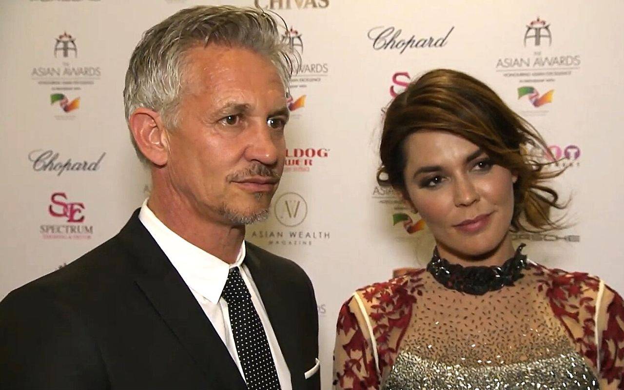 Gary Lineker acompañado de Danielle Lineker en un evento de alfombra roja