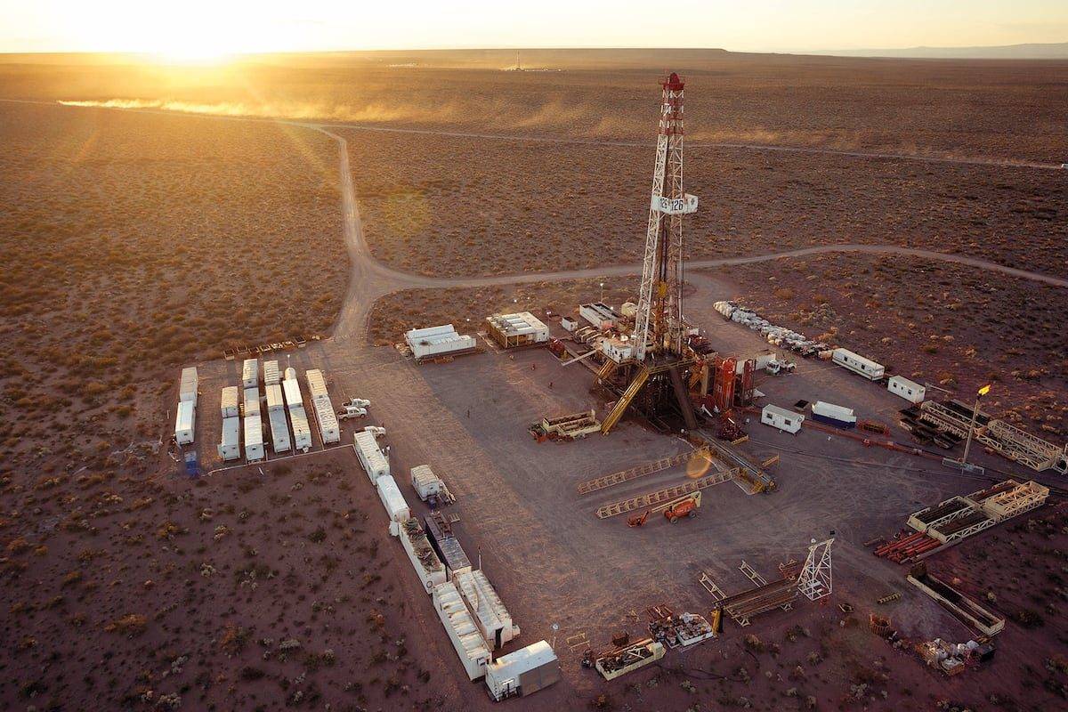 La producción de petróleo en Argentina alcanza un récord histórico por Vaca Muerta